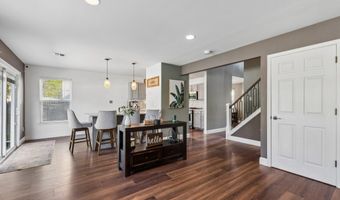 56 Marlin Ct, Bayville, NJ 08721