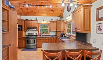 8840 SPRING LAKE Rd, Amherst, WI 54406