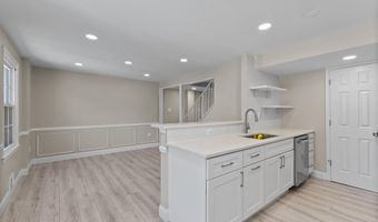 4305 BIRCHLAKE Ct, Alexandria, VA 22309