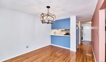 221 Braeshire Dr A, Ballwin, MO 63021