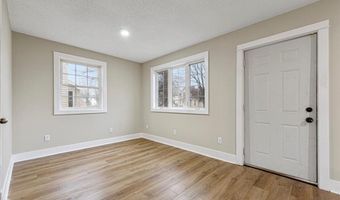 605 10th Ave NW, Austin, MN 55912