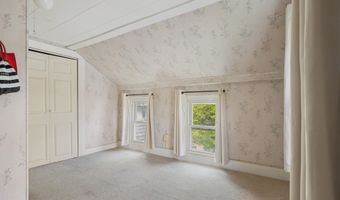 203 Grove St, Bangor, ME 04401