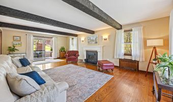 111 Lebanon Rd, Bethany, CT 06524