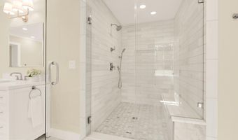 10700 ALLOWAY Dr, Potomac, MD 20854