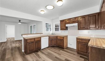 36 Sandwick Dr, Bella Vista, AR 72715