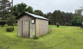154 Perry Ln, Atmore, AL 36502