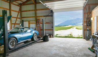 577 SHOOTING STAR Dr, Bedford, WY 83112