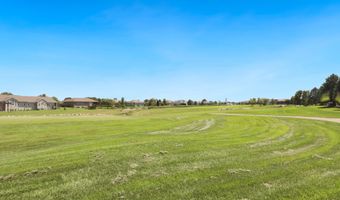 1711 Stewart Dr, Aberdeen, SD 57401