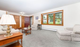 6 Old Sawmill Dr, Beacon Falls, CT 06403