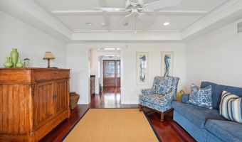 73 E 25th St, Avalon, NJ 08202