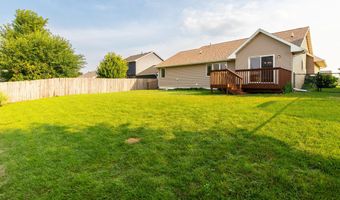 4817 Waller St, Ames, IA 50014