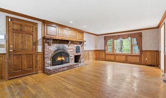 95 Hitching Post Ln, Bedford, NH 03110