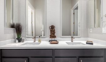 2415 W HAZELHURST Ct, Anthem, AZ 85086