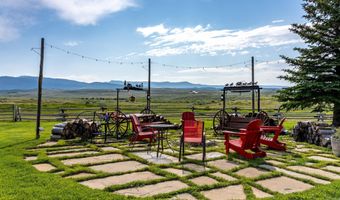 30 VISTA Rd, Cora, WY 82925