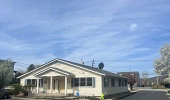 6 Church St, Alloway, NJ 07462