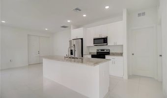 2109 Jefferson Ave, Alva, FL 33920