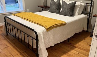 31 Water St #1, Bradford, NH 03221