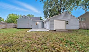 527 Harrison St, Anoka, MN 55303