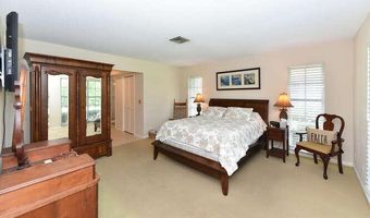 493 Forestview Dr, Atlantis, FL 33462