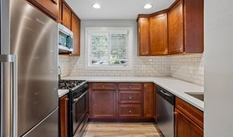 1600 PRESTON Rd, Alexandria, VA 22302