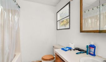 29 Cantaberry Ln, Coventry, RI 02816