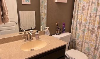 409 Brittany Ct, Aurora, MO 65605