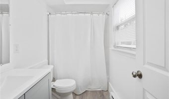 370 Montgomery Ave, Cranston, RI 02905