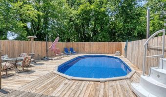 898 W Cunningham St, Alcoa, TN 37701