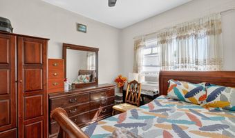 98 W 49TH St, Bayonne, NJ 07002