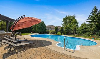 1205 N Dewey, Auburn, IN 46706