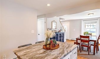 9 Norman St, Cumberland, RI 02864