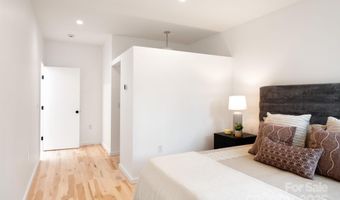 7 Haith Dr, Asheville, NC 28801