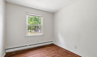 49 Gipp Rd, Albany, NY 12203
