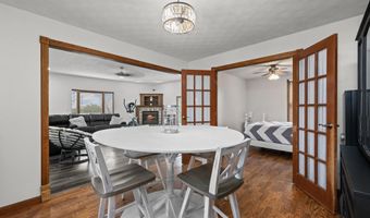 406 234TH St, Aledo, IL 61231