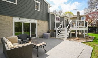 610 W Noyes St, Arlington Heights, IL 60005