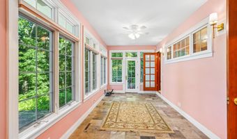2410 State Ave, Ames, IA 50014