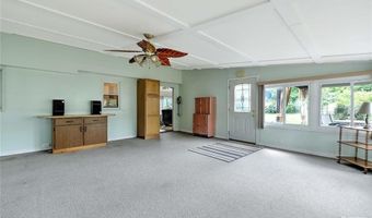 61 Reservoir Ave, Johnston, RI 02919