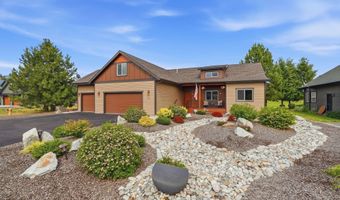150 Links Dr, Blanchard, ID 83804