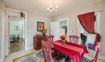 311 4Th St E, Riverside, IA 52327
