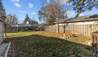 325 S LEE St, Appleton, WI 54915