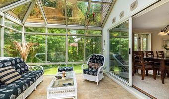 264 Boston Neck Rd, Narragansett, RI 02882