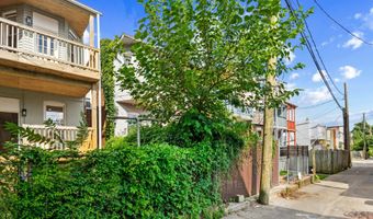 2912 AUCHENTOROLY Ter, Baltimore, MD 21217