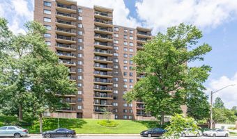 200 N PICKETT St 311, Alexandria, VA 22304