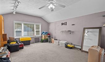 132 King Phillip Dr, North Kingstown, RI 02852