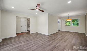5324 Cheval Pl, Charlotte, NC 28205