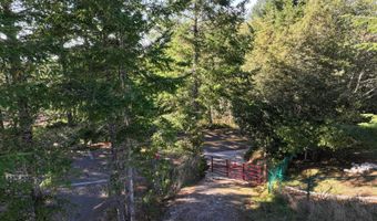 97661 MARINA HEIGHTS Loop, Brookings, OR 97415