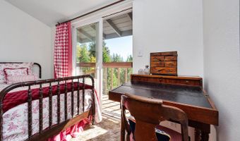 2081 Jerrilynn Dr, Arnold, CA 95223