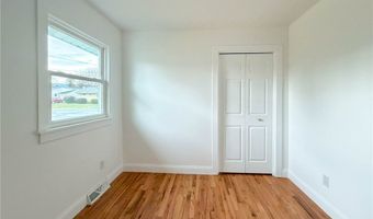 8 Burmont Ct, Utica, NY 13502