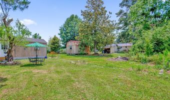 219 E Clinton St, Autryville, NC 28318