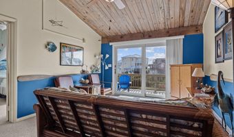 104 Robin Ave, Atlantic Beach, NC 28512